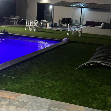 Grande Villa Avec Piscine Bompas  Екстериор снимка