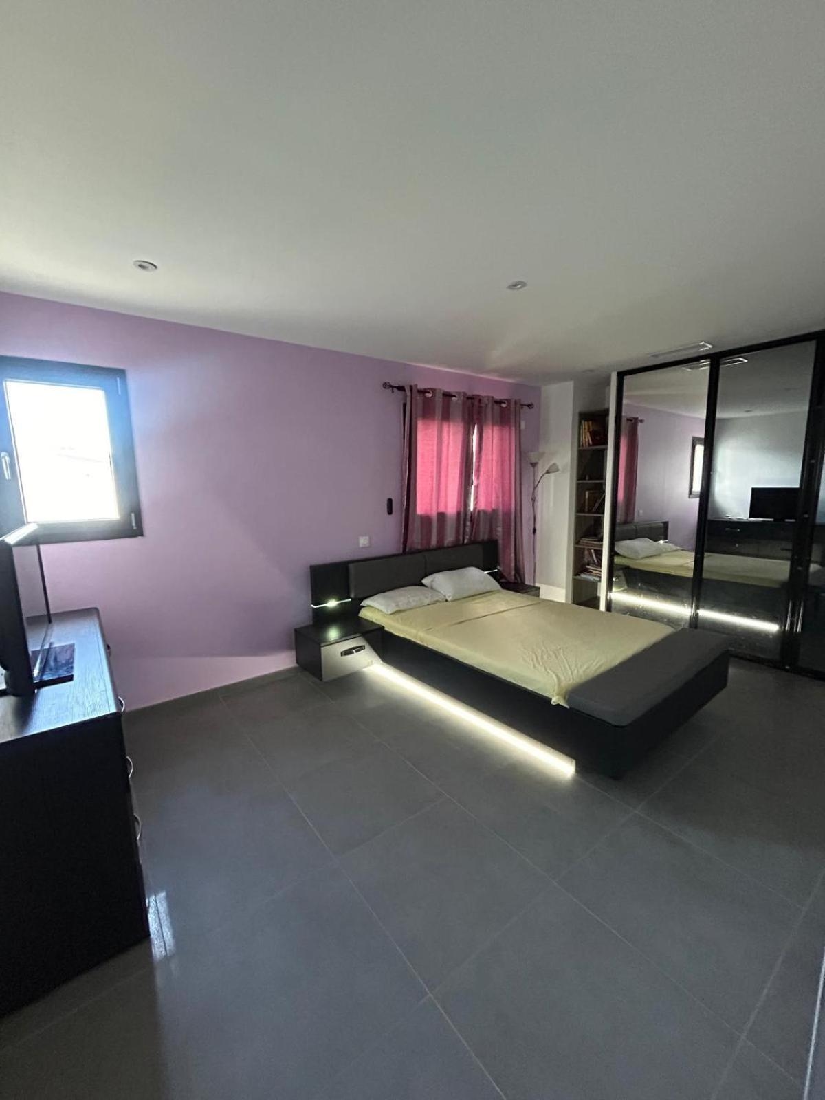 Grande Villa Avec Piscine Bompas  Екстериор снимка