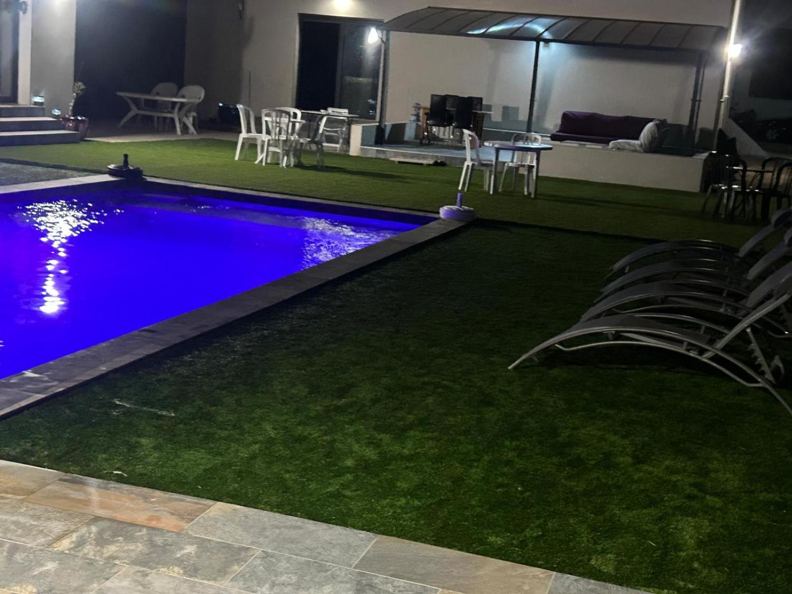 Grande Villa Avec Piscine Bompas  Екстериор снимка