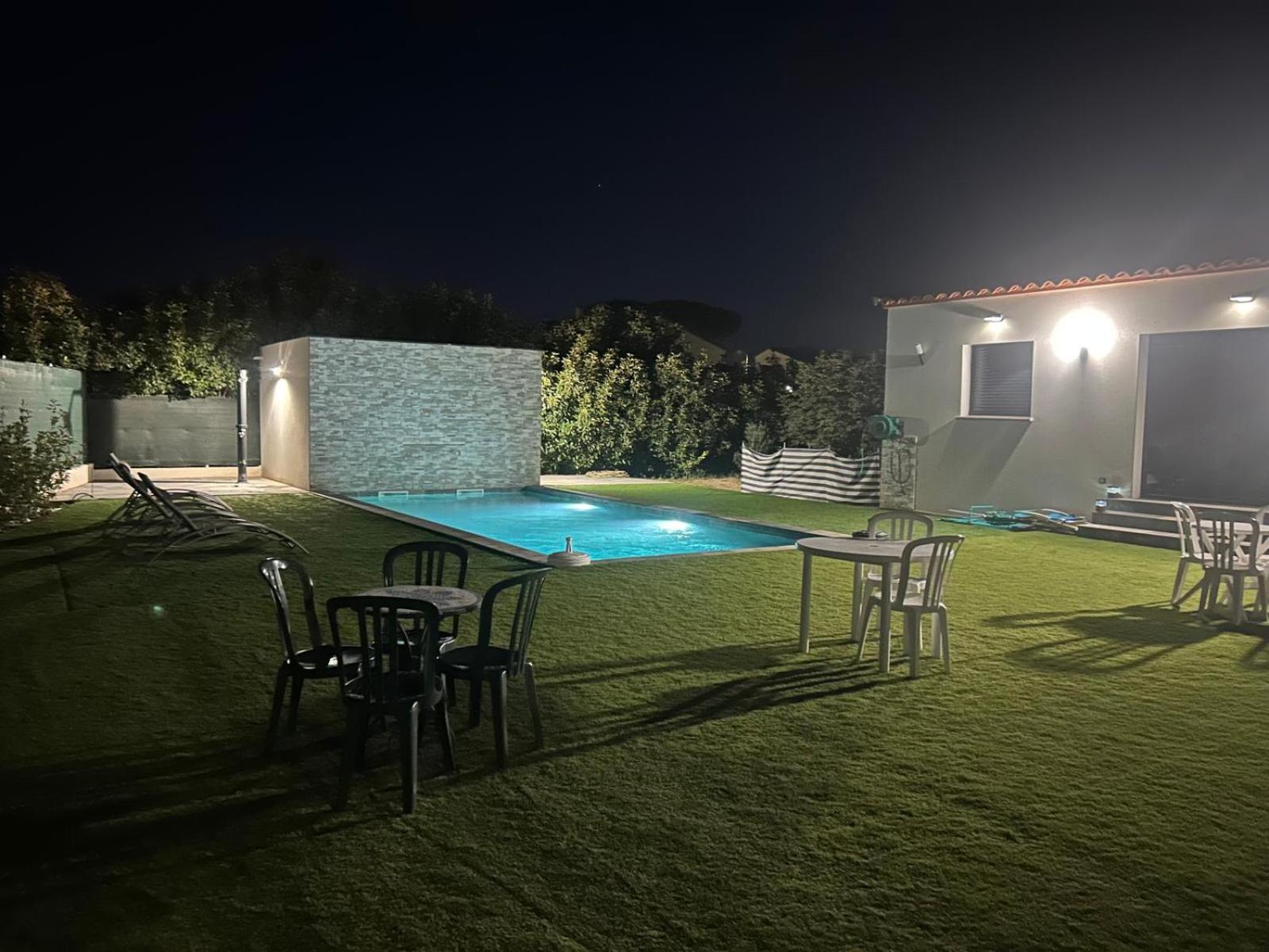Grande Villa Avec Piscine Bompas  Екстериор снимка