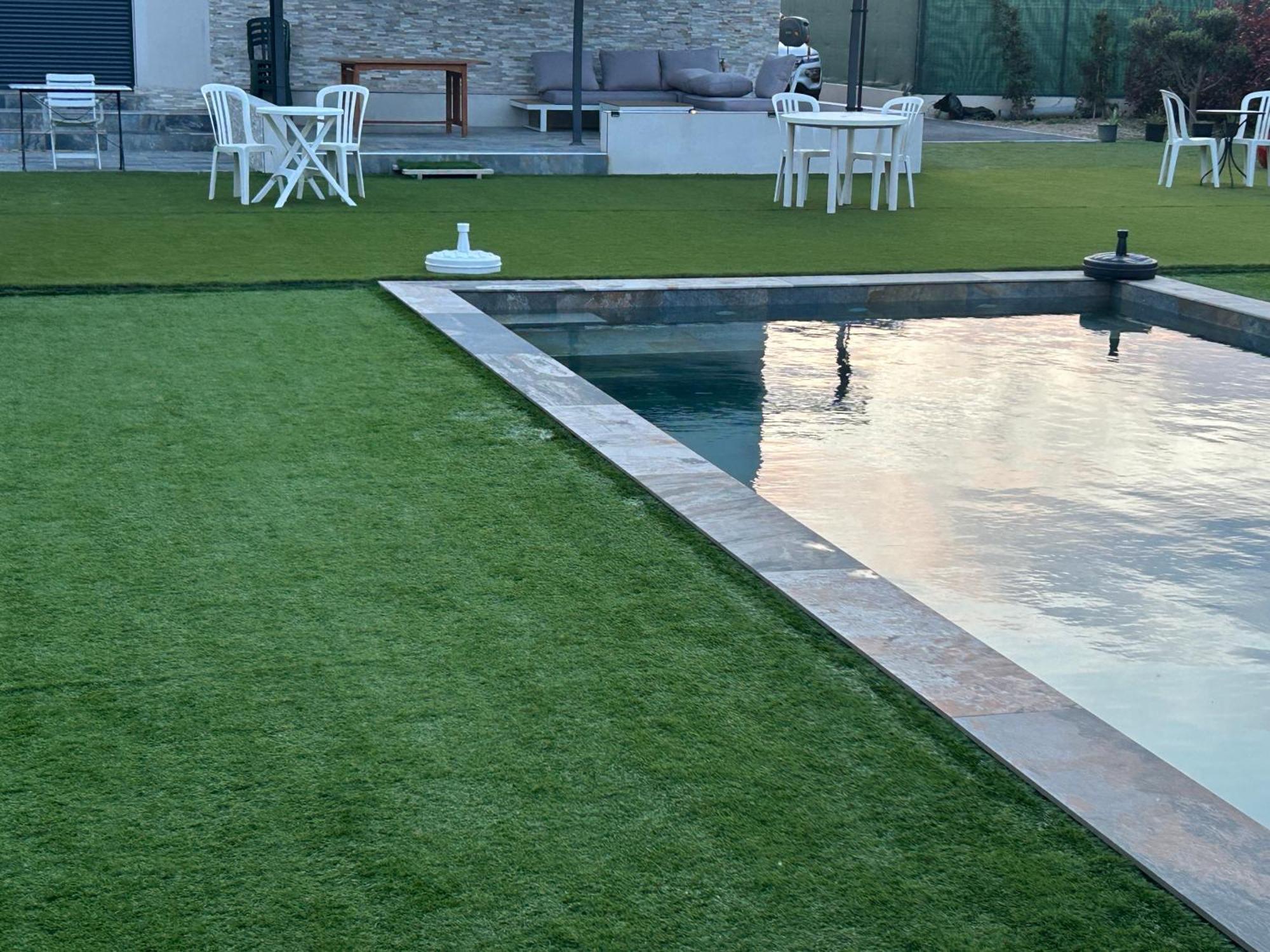 Grande Villa Avec Piscine Bompas  Екстериор снимка